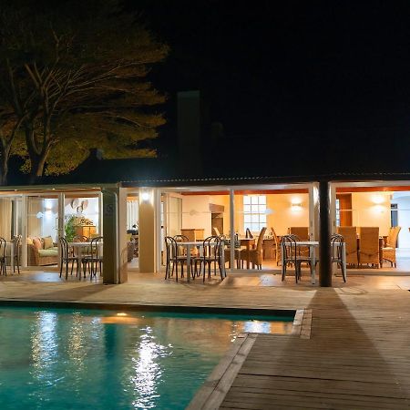 Oyster Bay Lodge Exterior photo